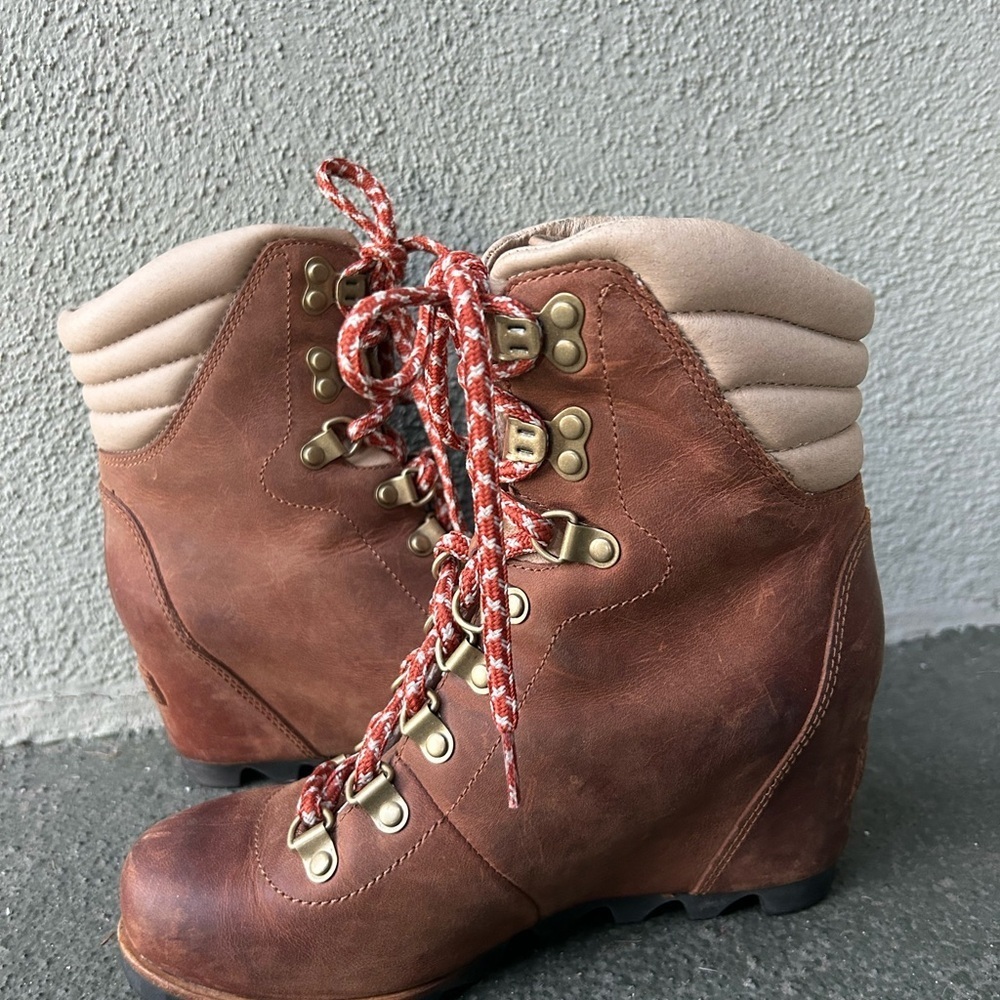 Sorel Joan Conquest Wedge Waterproof Combat Boots Gorpcore Size 7 - Picture 6 of 10